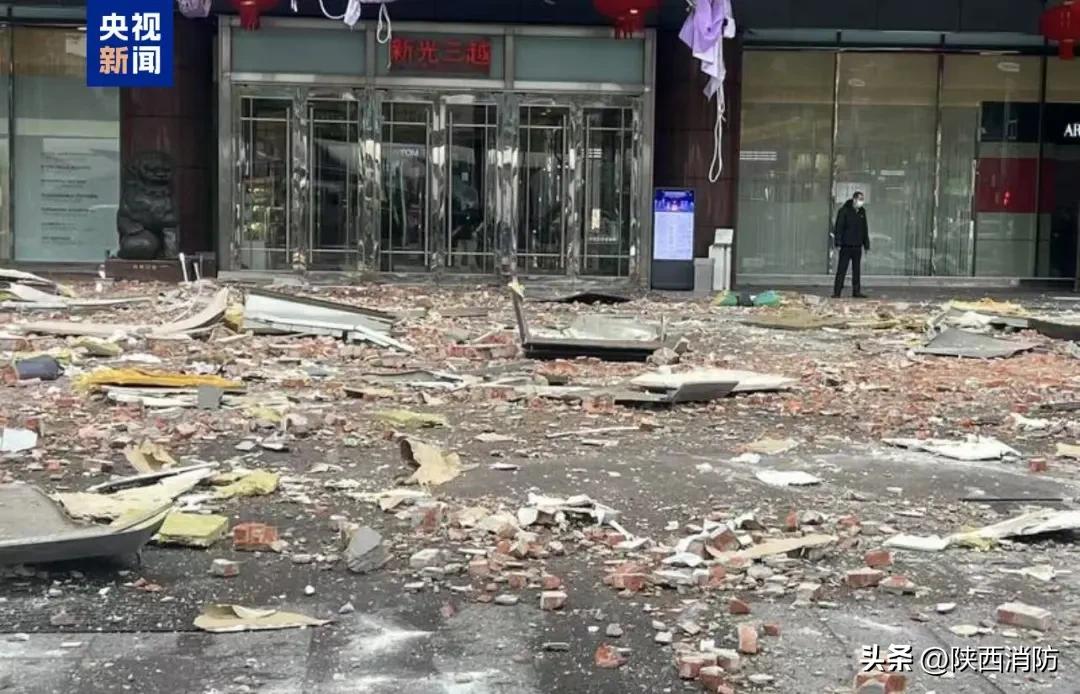 痛心!已致4死26伤,一商场突发爆炸