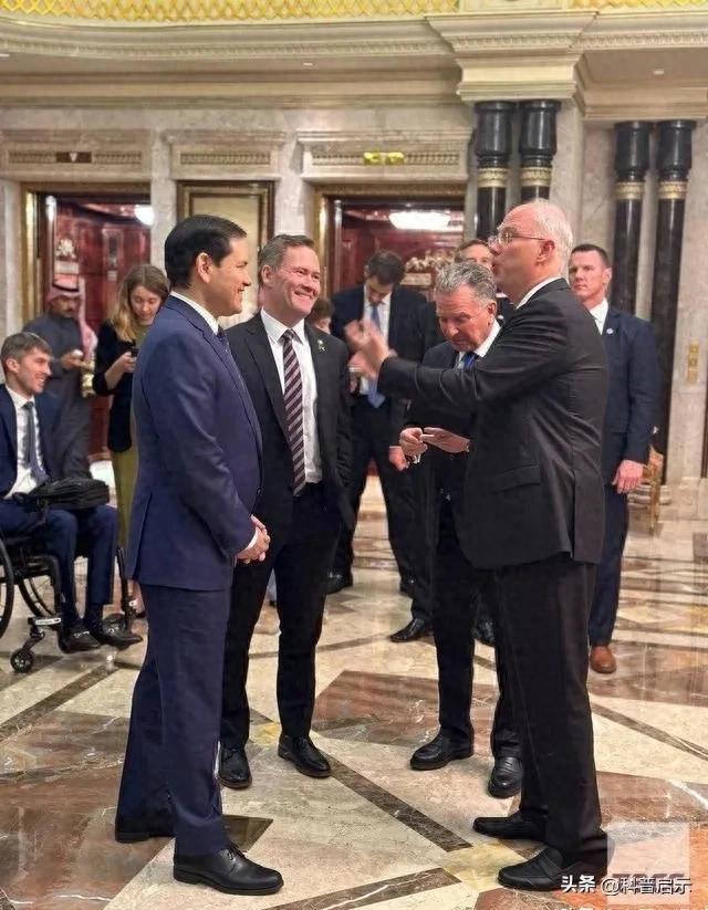 普京高兴早了?28国共谋出兵,乌命运已定,乌请中国做安全保证