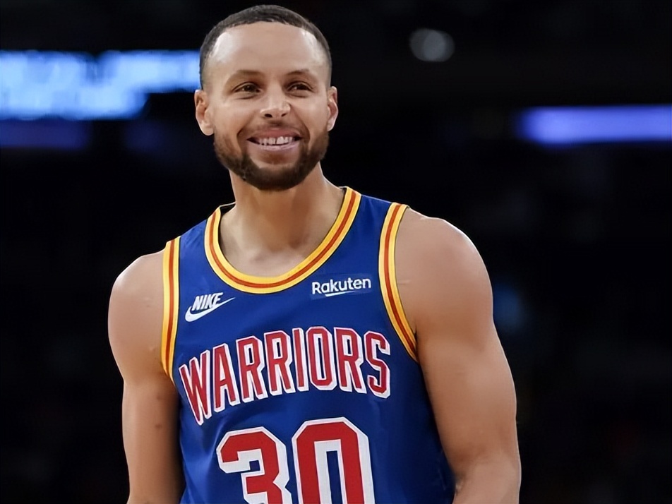 勇士狂胜独行侠!库里向外界证明2件事情,他仍然是NBA最强球星