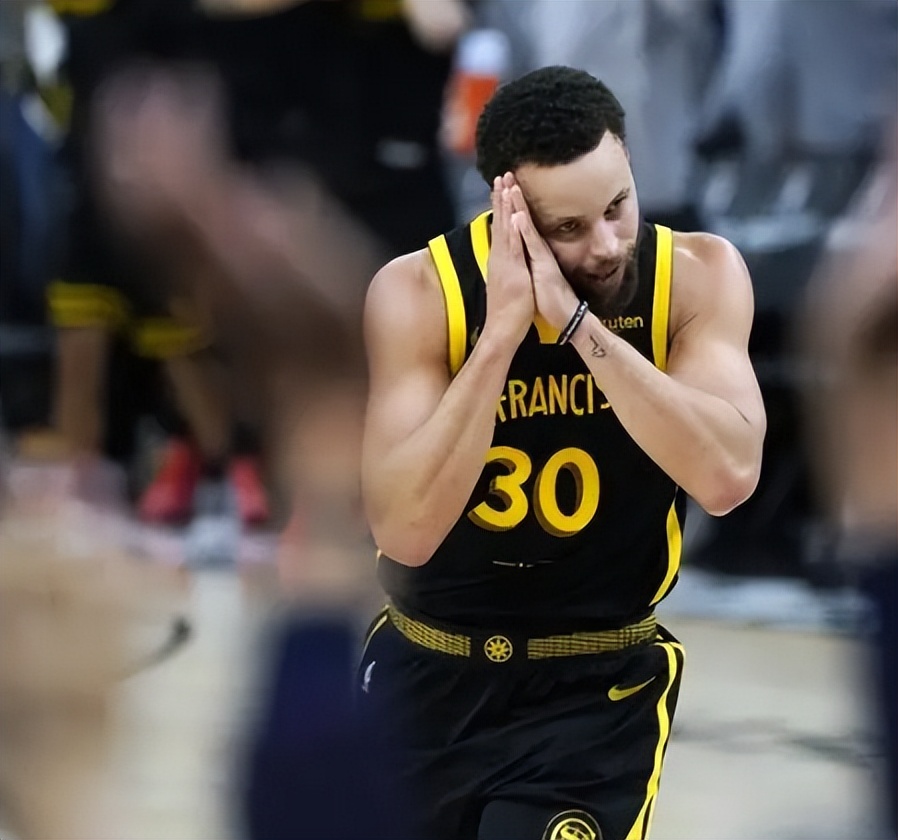 勇士狂胜独行侠!库里向外界证明2件事情,他仍然是NBA最强球星