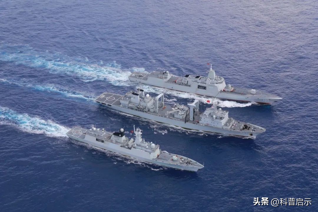 澳、新懵了,梅开二度!055大驱编队在塔斯曼海进行第2次实弹演