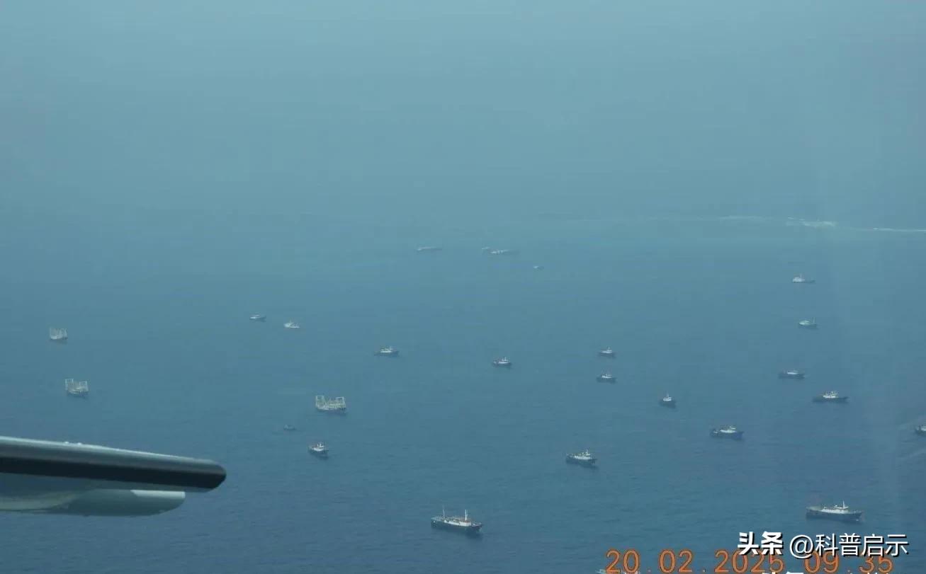 中业岛失守?3天2闯黄岩岛,马科斯没想到,中方50艘船包围中业