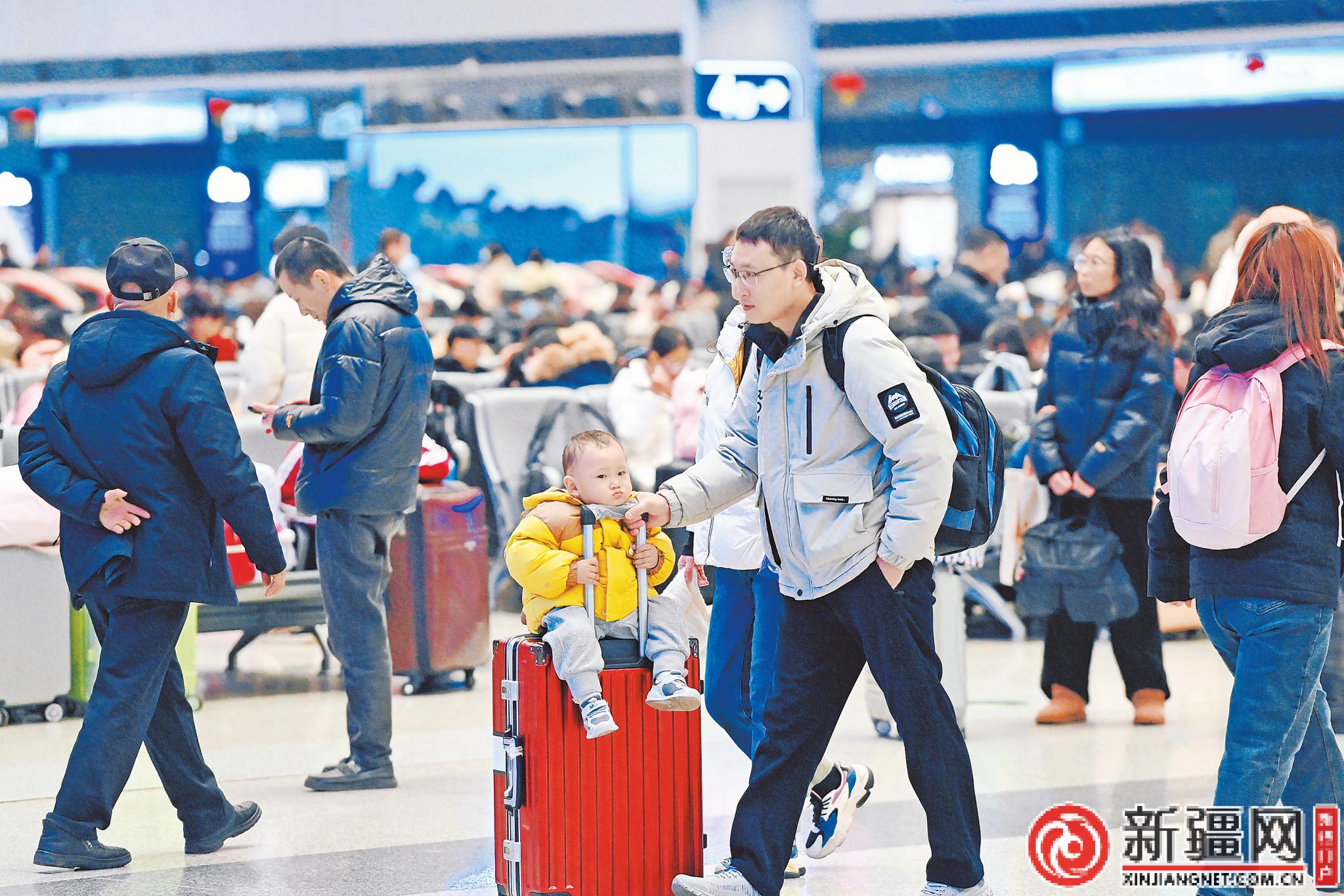春运收官流动的乌鲁木齐活力潮涌