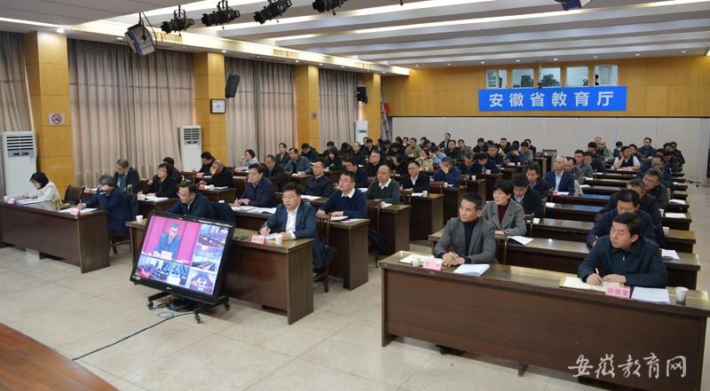 全力推进项目攻坚扩大教育有效投资