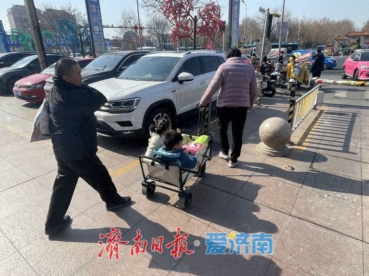 露营推车变身遛娃神器