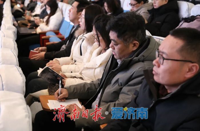 开学前,莱芜职业技术学院教师这样充电