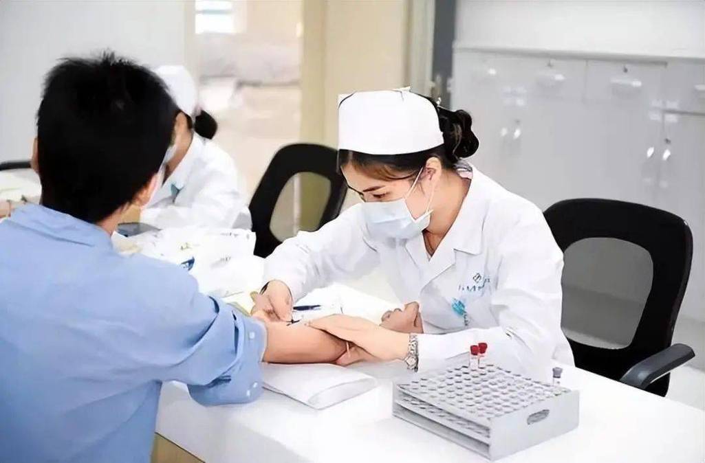 女子每天坚持跑步,几个月后因肠道癌去世!医生:别碰运动的大