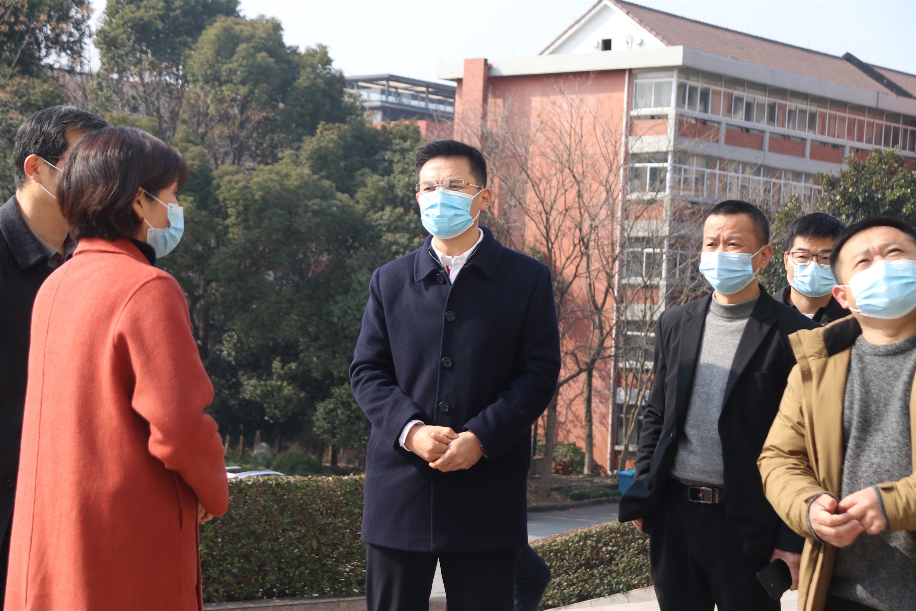 严把安全关，护航新学期——湖州市教育局来湖州中学开展开学安
