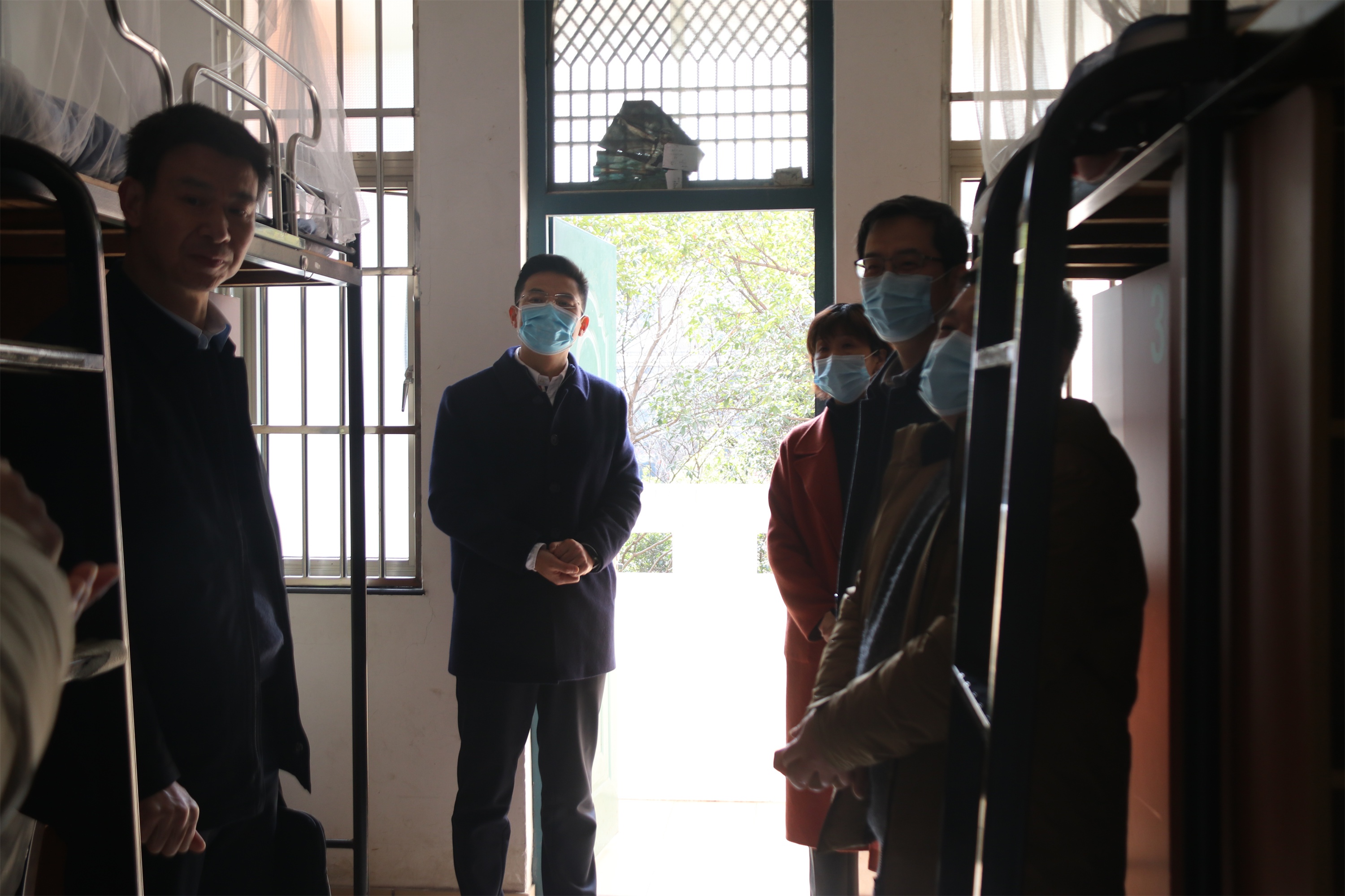 严把安全关,护航新学期——湖州市教育局来湖州中学开展开学安