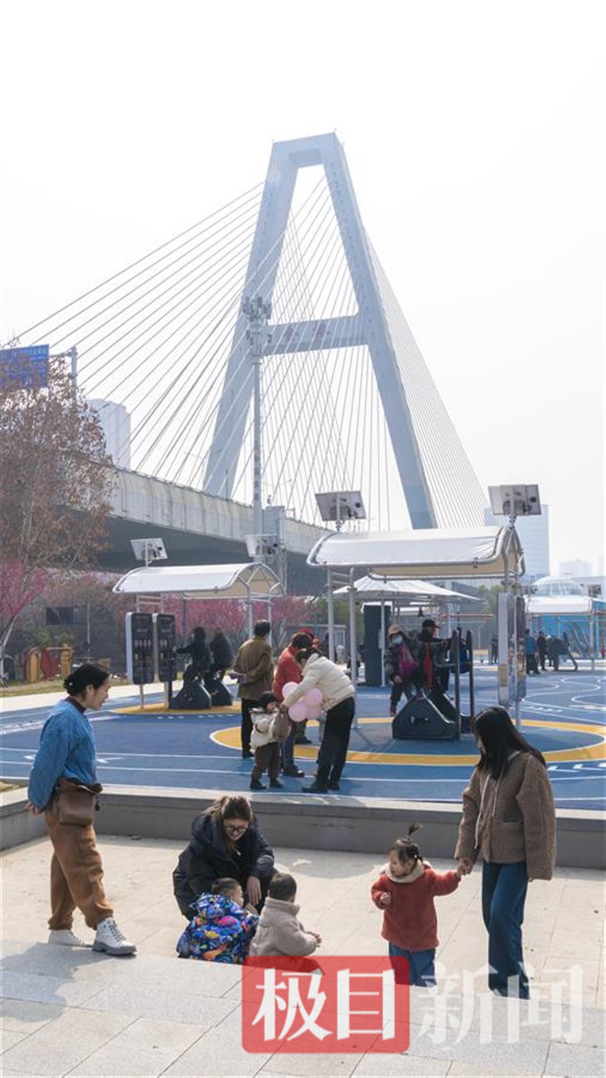 地下治污水,地上健身忙!江岸这座净水厂上绽放运动乐园今日