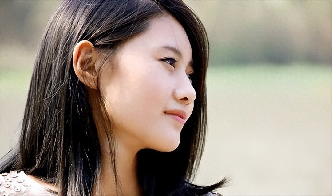女性真正发育成熟是什么时候？第一次最好在什么时间？别不当回