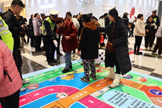 巨型飞行棋、知识大转盘…长沙这场沉浸式