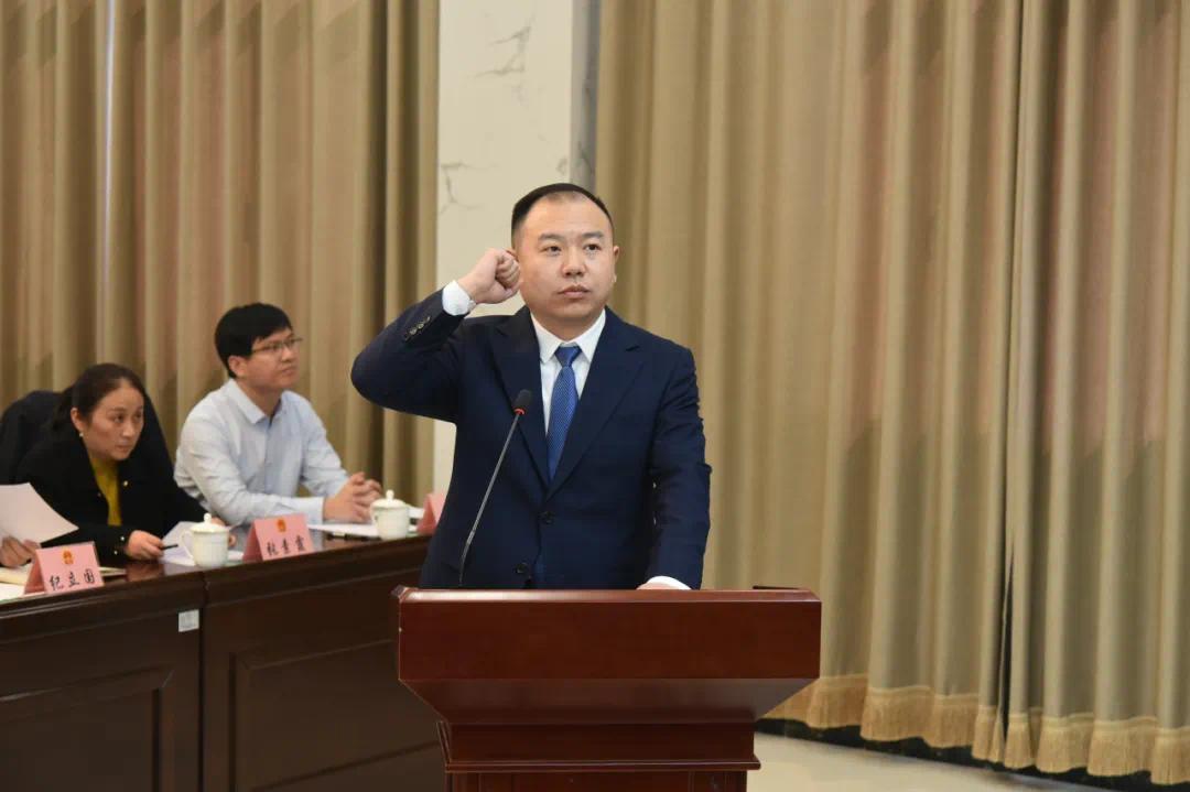 山东2名80后干部,同日履新!