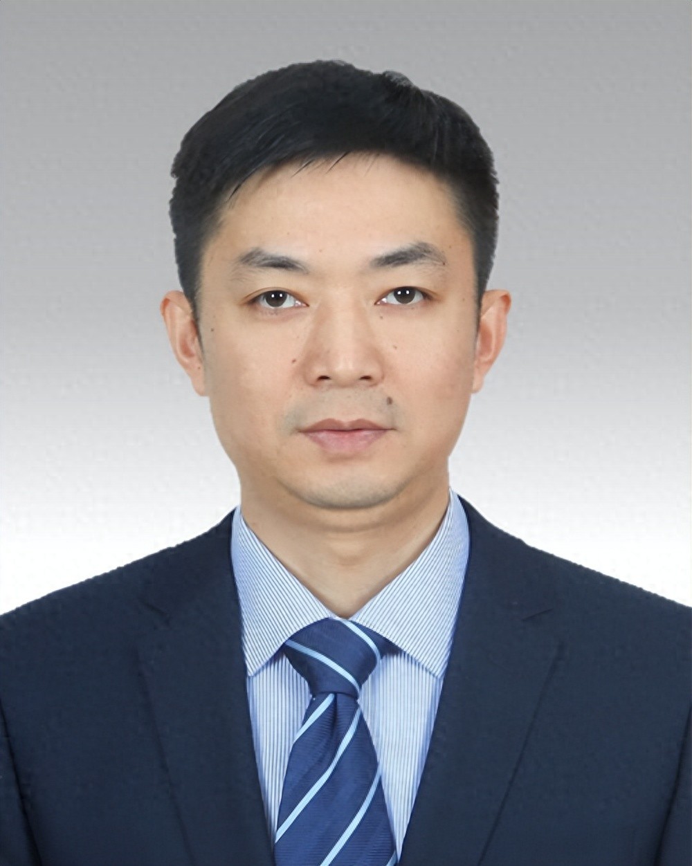 山东2名80后干部，同日履新！